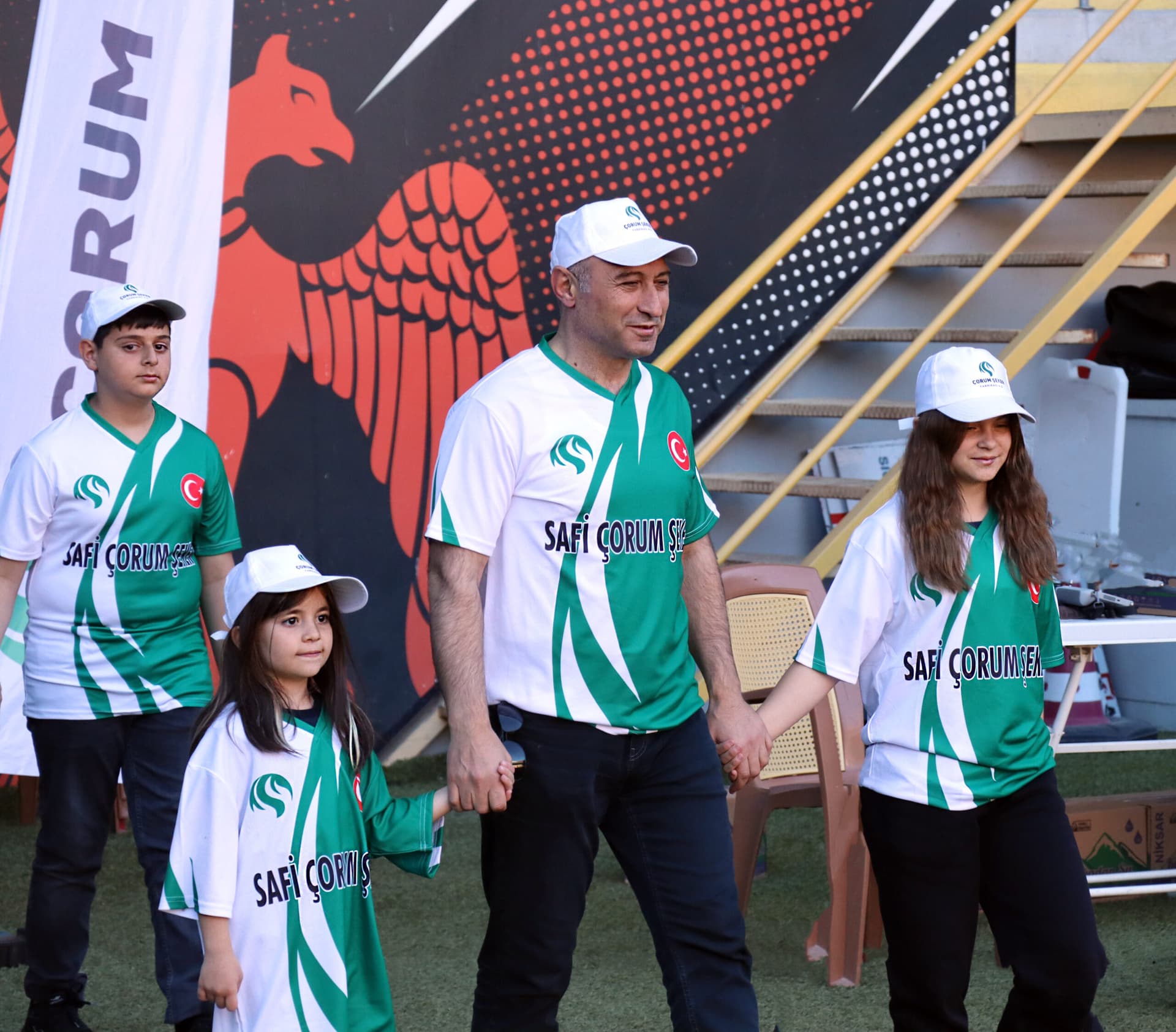 Gençler SAFİ ÇORUM ŞEKER ile sporun ve bayramın tadını çıkardı